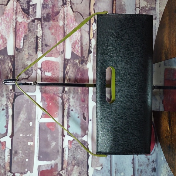 Tolblanc Paris Leather Convertible Clutch Bag - Picture 3 of 12